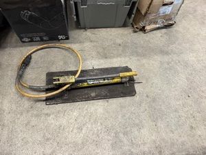 Porter Manual Hydraulic Power Pump (used for pipe bending)