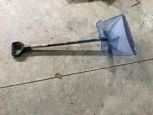 Suncast Powerblade Snow Shovel