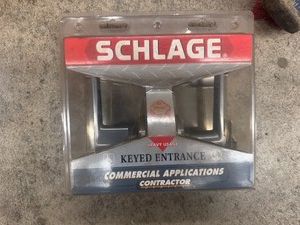 Schlage Keyed Entry Door Handle, Lock (New in Box)