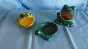 3 Vintage Soap and Sponge Holders