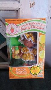 NIB Kenner #29140 Strawberry Shortcake Party Pleaser
