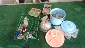 Childrens Play Dishes