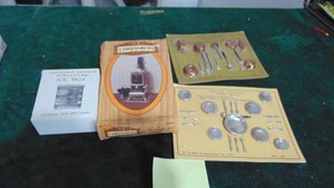 Kitchen Miniatures for Doll House