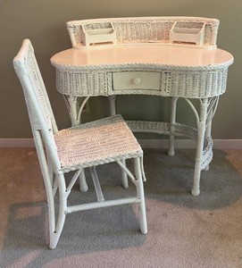 MB - Vintage White Wicker Desk & Chair