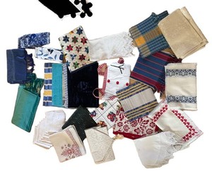 LR - Vintage Table Linens