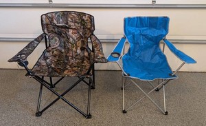 G - Folding Camp Chairs - Camouflage & Blue 2-Piece Mixed Lot