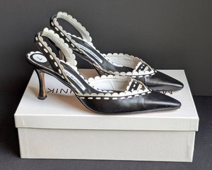 LR - Womens Designer Heels - Manolo Blahnik Black Slingback Pumps Size 7