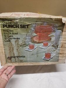 Jeannette CrystalFruit Punch Set
