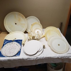 Plastic Cake Stand Set with Doilies and Bases