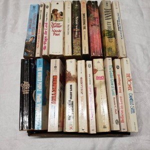 Collection of Paperback Romance Novels by Various Authors including Danielle Steel, Victoria Holt, and Phyllis Whitney