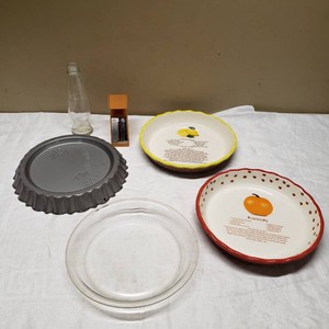 Ekco Bakers Secret Tiara Dessert Pan, Pyrex 9-Inch Glass Pie Plate, and Ceramic Pie Plates with Recipes