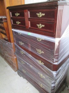 Bassett Wood 6-drawer highboy dress...