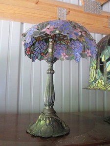 Lily Pad themed heavy table lamp wi...