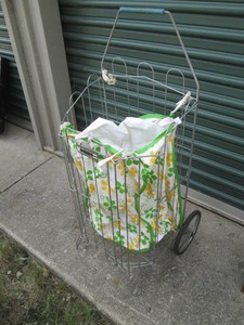 Metal wire folding grocery helper c...