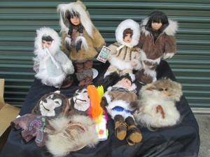 Collection of Eskimo porcelain doll...