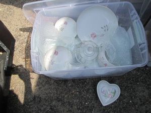Camelot fine China with American Ro...