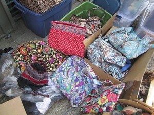 Large variety of womens quilted to...