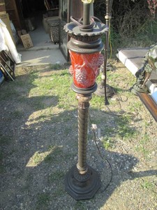 Heavy duty pinecone themed freestan...
