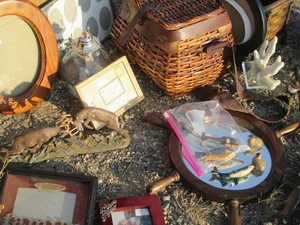 Deer statues, assorted picture fram...