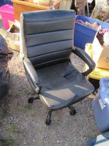 Pleather rolling office chair...