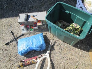 Tote containing a Multi-drawer orga...