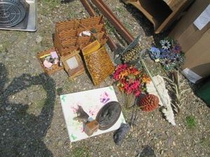 Wicker and metal desk organizer, Ti...