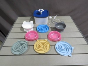 Mixed Lot of Cat Food Dishes and Water Fountain