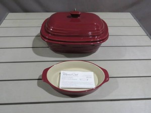 Pampered Chef Small Oval Baker and Pampered Chef Deep Baker with Lid