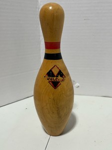 Vintage Vulcan Brunswick 7.5 Wood Bowling Pin