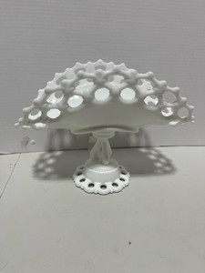 Vintage Westmoreland Milk Glass Doric Lace Banana Stand