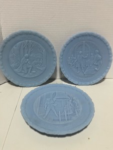 Set of Three Fenton Bicentennial Commemorative Plates 8