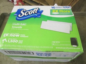 16 Packs of white multifold towels