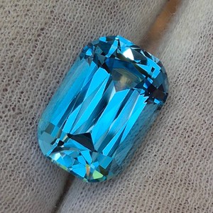 21.92 Carat Natural Blue Topaz Fancy Step Cut Gemstone Retail $1,096 VIDEO