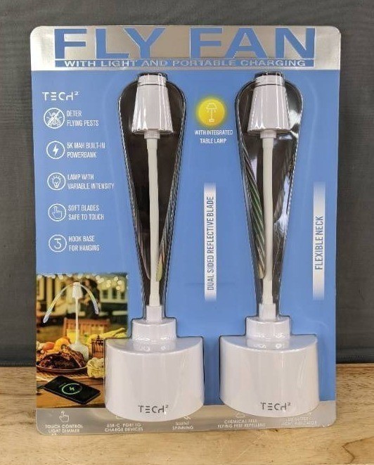 Tech2 Fly Fan with Integrated Light and Charging Pack $45 Retail - Brand New Q