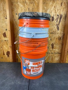 All-Purpose 5 Gallon Buckets, 4 Total, and Camouflage Seat Lid
