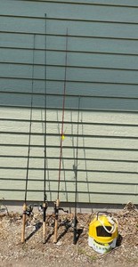 Fishing Rods with Reels, 4 Total & Frabill Flow-Troll Live Bait Bucket