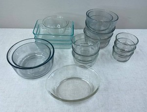 Pyrex Glass Bakeware and Serveware, 17 Piece