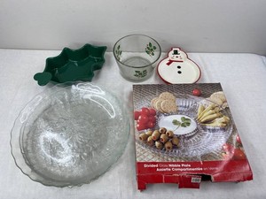 Winter Christmas Themed Dishware, 8 Total
