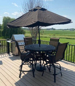 Outdoor Patio Dining Set With Umbrella and Base, Black, 6-Piece