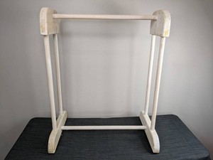 White Wash Wood Quilt Racks 31.5 x 25.25 x 16