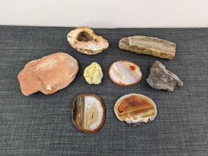 Agates and Rock Specimens, 8 Total