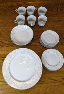 ParkLane Fine China Japan Dinnerware Set, 30 Piece