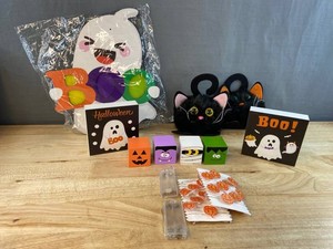 Halloween Decorations Hanging Ghost Decor, Character Blocks, Tabletop Decor, Pumpkin Theme, Etc - Brand New Q
