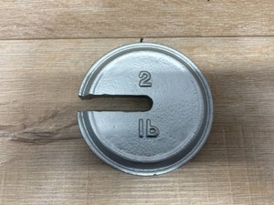 $65 Rice Lake Cast Iron ASTM Class 7 Painted Slotted Interlocking Test Weight, 2lbs Mass