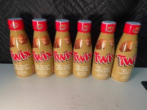 Twix Flavored Reduced Fat Chocolate Milk 14 Fl Oz (Lot of 6)