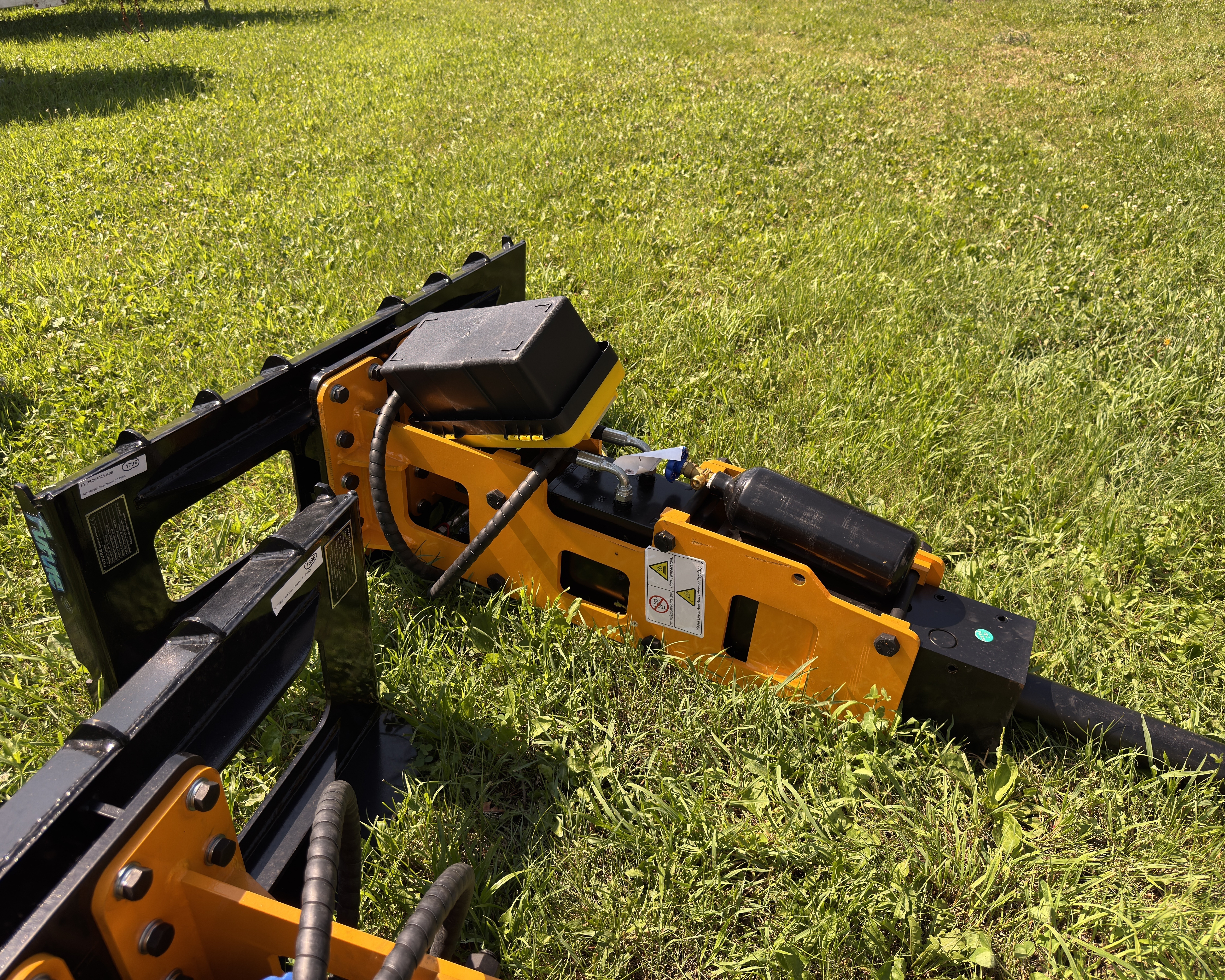 FUTURE Skid Steer Breaker (FT-P680)