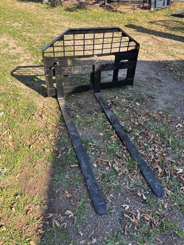 FUTURE Skid Steer Forks (FT-DHC)