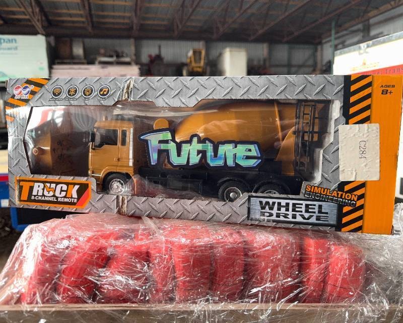 FUTURE Remote Control Cement Mixer Toy Truck