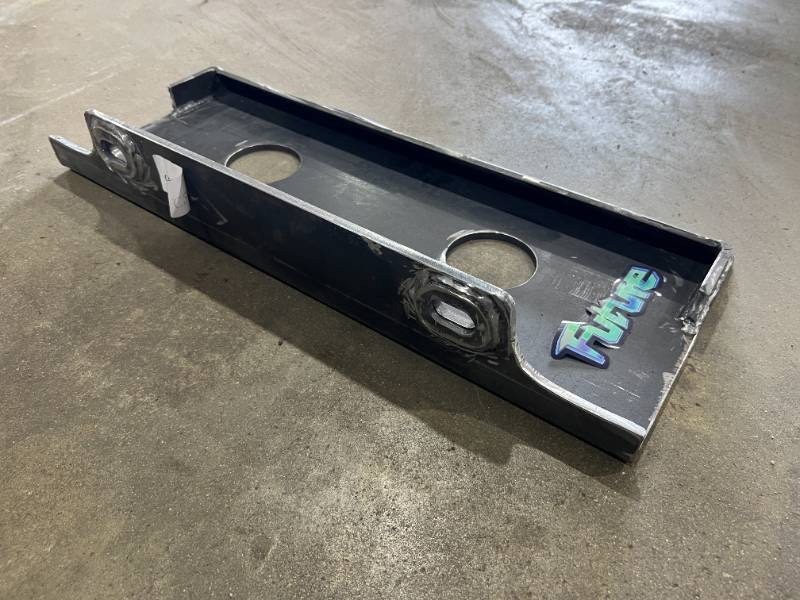 FUTURE Dingo Skid Steer Mounting Plate