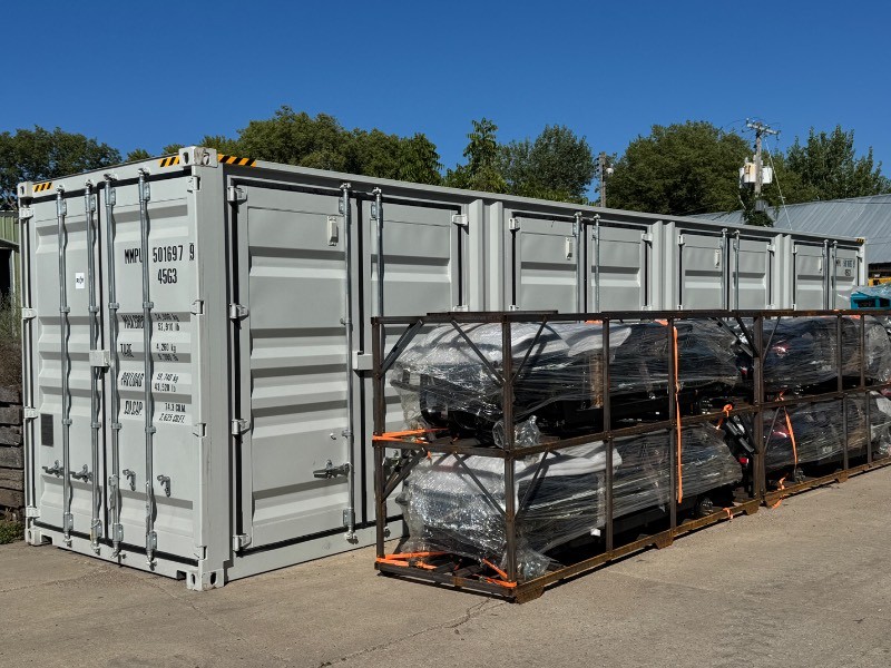 MMPU5016979  40 Ft High Cube Sea Container with 4 Sets of Side Doors 40HC (40HQ)